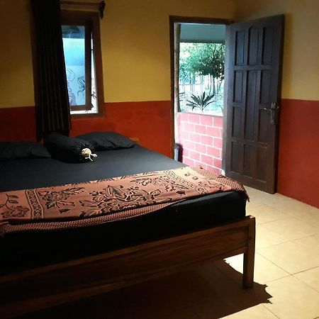 Big Daddy'S Surfcamp Apartment Pasanggaran Ngoại thất bức ảnh