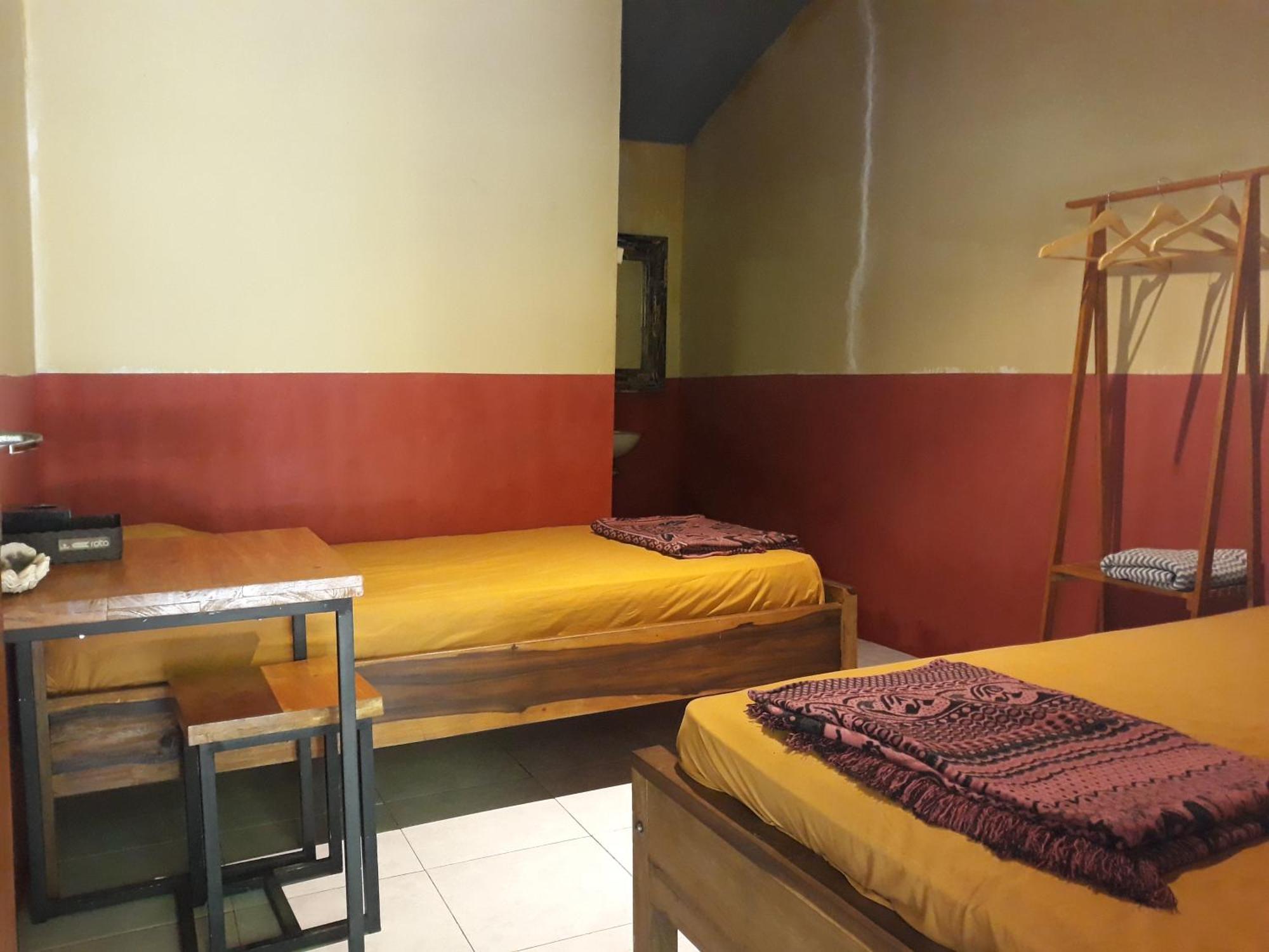 Big Daddy'S Surfcamp Apartment Pasanggaran Ngoại thất bức ảnh